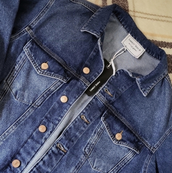 Classic Blue Denim Jacket - Picture 4 of 14
